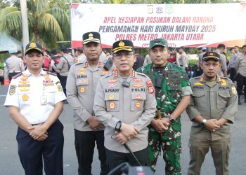 Polres Jakarta Utara, Apel Kesiapan Pasukan Dan Tactical Wall Game Dalam Rangka Pengamanan Hari Buruh Mayday 2025.