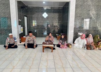 Kapolsek Kedungwaringin Silaturahmi Ke Majelis Taklim: Ajak Ibu-Ibu Berperan Aktif Jaga Anak dan Lingkungan