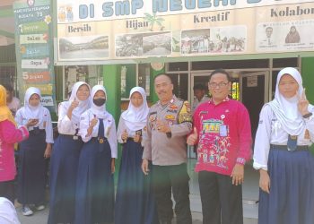 Polisi Sambangi SMPN 9 Jakarta, Sosialisasikan Bahaya Tawuran dan Kenakalan Remaja