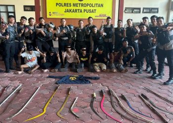 Bersenjata Tajam Siap Tawuran di Subuh Hari, Enam Remaja Diamankan di Kramat Senen