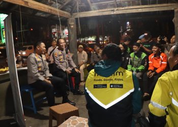 Kapolres Metro Depok Gelar Ngopi Kamtibmas Bersama Pengemudi Ojek Online