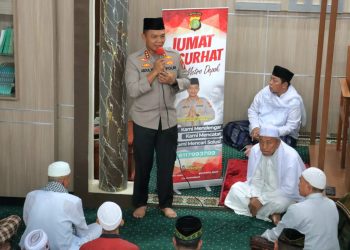 Kapolres Metro Depok Gelar Jumat Curhat dan Ngopi Kamtibmas di Masjid Jami At-Taqwa Cipayung Jaya