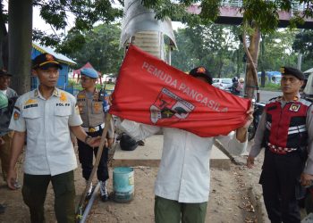 Tiga Pilar Kalideres Tertibkan Jukir Liar dan Atribut Ormas