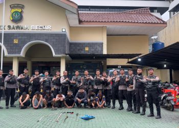 Patroli Perintis Presisi Polres Metro Jakpus Amankan Delapan Pemuda Diduga Terlibat Tawuran di Mangga Dua