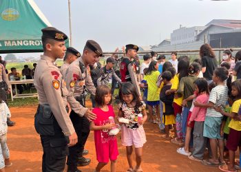 Tanggap Darurat Kebakaran Kapuk Muara, Polda Metro Jaya Kerahkan Personel dalam Misi Kemanusiaan