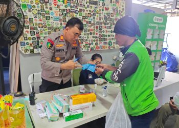 Dalam Rangka HUT Bhayangkara ke-79, Polres Metro Jakarta Pusat Gelar Pemeriksaan Kesehatan Gratis untuk Pengemudi Ojek Online