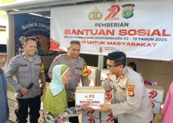 Bhayangkara Berbagi: Polres Tangsel Gelar Baksos di Desa Curug Wetan