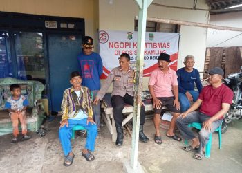 Bhabinkamtibmas Polsek Kedungwaringin Ajak Warga Ngopi Kamtibmas, Bahas Siskamling hingga Kesadaran Berlalu Lintas