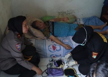Polresta Bandara Soekarno Hatta Berikan Bantuan Kesehatan Kepada Istri si Kakek Pencuri HP