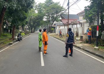 Warga Keluhkan Percikan Konsleting Kabel Listrik di Menteng, Polisi dan PLN Gerak Cepat