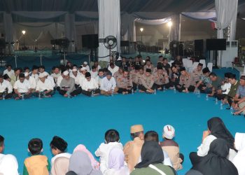 Peringati HUT Bhayangkara Ke-79, Polres Metro Jakpus Gelar Doa Bersama dan Santunan Anak Yatim Piatu di Monas