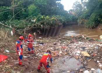 Penemuan Mayat Laki-Laki di Sungai Ciliwung, Pancoran, Jakarta Selatan