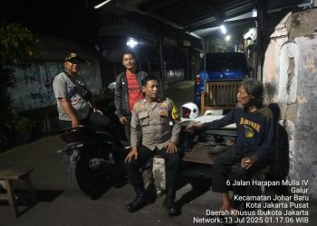 Tokoh Masyarakat Galur Bersama Bhabinkamtibmas Gelar Patroli Dini Hari