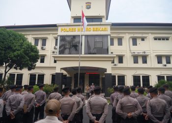 Kapolres Metro Bekasi Pimpin Apel Jam Pimpinan, Tekankan Disiplin dan Humanis dalam Operasi Patuh Jaya 2025