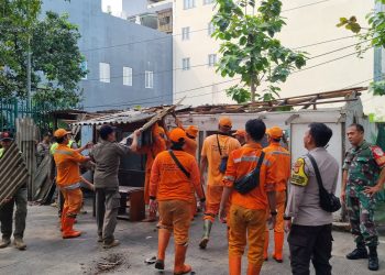 Pengamanan Polri Dalam Penertiban Bangunan Liar di Gunung Sahari Utara