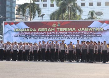 Kapolda Metro Jaya Pimpin Sertijab Pejabat Utama dan Kapolres Jajaran