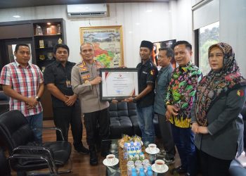 Kapolres Metro Bekasi Terima Kunjungan Silaturahmi Ketua Bawaslu Kabupaten Bekasi