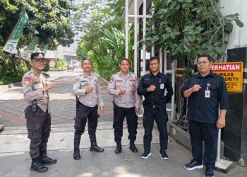 Polsek Senen Gelar Patroli Rutin di Sekitar Kemensos RI, Cegah Gangguan Kamtibmas