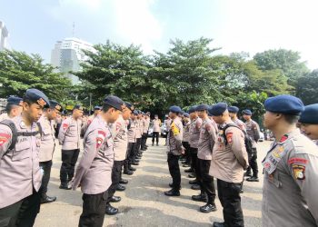 Kapolsek Johar Baru Pimpin Apel Pengamanan Giat Masyarakat dan Aksi Unjuk Rasa di Indosat/Sapta Pesona