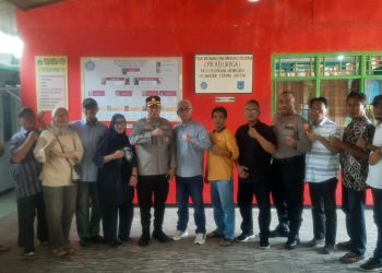 Polsek Cakung Gelar “Jumat Curhat” di Jatinegara, Warga Sampaikan Keluhan Soal Tawuran dan Curanmor