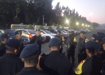 BRIMOB PMJ AMANKAN AKSI DAMAI SELAMATKAN GAZA DI KEDUBES ASBRIMOB PMJ AMANKAN AKSI DAMAI SELAMATKAN GAZA DI KEDUBES AS