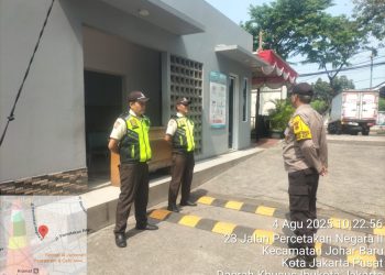 Polisi Sambangi Pergudangan Kemenkes RI, Ajak Tingkatkan Keamanan Lingkungan