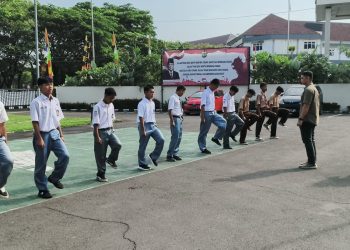 Polsek Cikarang Pusat Berikan Pembinaan terhadap Pelajar yang Terlibat Menonton Aksi Tawuran
