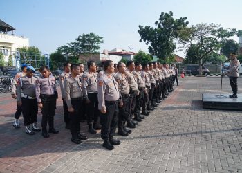 Kapolres Metro Bekasi Pimpin Apel Pengecekan Personil dan Kendaraan Sat Samapta: Tegaskan Kesiapan Jajaran Hadapi Tugas Lapangan