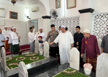 Kapolsek Senen Laksanakan Kunjungan Silaturahmi ke Habib Ali Bin Abdurrahman Al-Habsyi di Kwitang