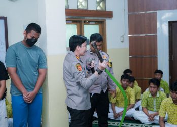Kapolsek Pesanggrahan Kunjungi SMAN 108 Jakarta Tindak lanjuti Pelajar Terlibat Tawuran