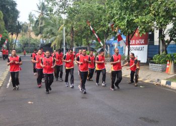 Polres Kepulauan Seribu Gelar Tes Kesamaptaan Jasmani Periode Ke-2, Kapolres Ingatkan Pentingnya Kesehatan dan Totalitas