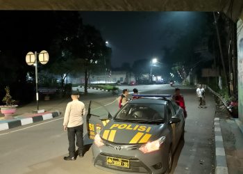 Patroli Dini Hari: Upaya Polsek Cipayung Menekan Tawuran dan Kriminalitas Jalanan