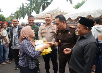 Polres Metro Bekasi Gelar Gerakan Pangan Murah Bersama Bulog, Ringankan Beban Warga Dan Dukung Umkm Lokal