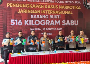 Penyidik Ditresnarkoba Polda Metro Jaya menangkap 7 tersangka narkoba jenis sabu dengan barang bukti 516 kilogram atau setengah ton lebih