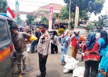 Polsek Tanjung Priok Bersama Bulog Gelar Gerakan Pangan Murah untuk Warga