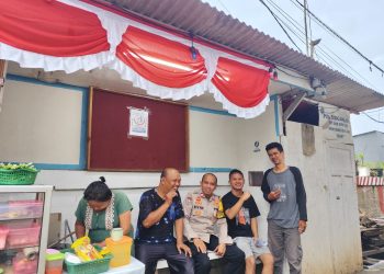Bhabinkamtibmas Menteng Dalam Sambangi Warga, Tekankan Pesan Persatuan dan Kamtibmas