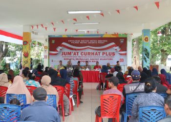 Polsek Metro Menteng Gelar “Jum’at Curhat Plus” di RPTRA Borobudur, Warga Antusias Sambut Layanan Publik dan Bazar Murah