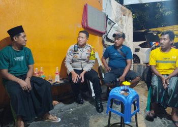 Sambang Malam, Polisi Kebon Kosong Dekatkan Diri dengan Warga Dakota Raya