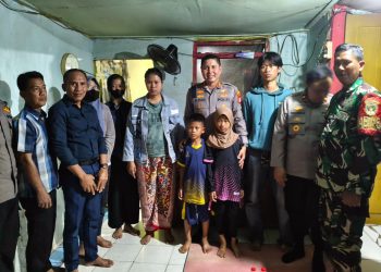 Kapolres Metro Jakarta Timur Salurkan Bantuan Sembako kepada Keluarga Yatim Piatu di Cakung