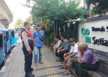 Samapta Polsek Cilandak Ajak Warga Jaga Lingkungan Lewat Patroli Dialogis