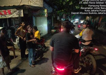 Patroli Cipta Kondisi Tiga Pilar, Polisi Antisipasi Tawuran dan Kejahatan Jalanan di Johar Baru