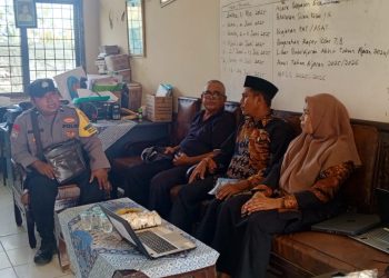 Bhabinkamtibmas Desa Setiajaya Tanamkan Pesan Kamtibmas di MTS Asyifa Cabang Bungin