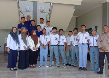 Bhabinkamtibmas Desa Sindangmulya Imbau Pelajar untuk Tidak Terbawa Provokasi Sehingga Membahayakan Diri Sendiri Serta Tetap Patuhi Jam Malam