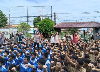 Kapolres Metro Jaktim Ingatkan Pelajar SMK PGRI 20 Cibubur untuk Tidak Ikut Demo di DPR-RI