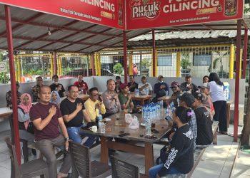 Warga Cilincing Kompak Dukung Polri, Siap Jaga Polsek dari Aksi Anarkis
