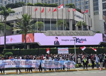 250 Warga Tanah Abang Serukan Anti Anarkisme di Bundaran HI