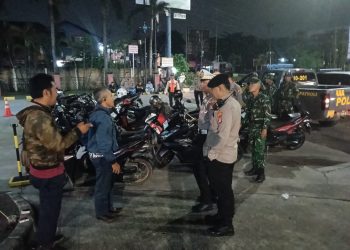 Patroli Gabungan TNI, Polri dan Elemen Masyarakat di Wilayah Hukum Polsek Cikarang Barat