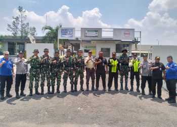 Patroli Gabungan TNI-Polri dan Elemen Masyarakat Tegakkan Harkamtibmas di Kawasan Industri MM2100