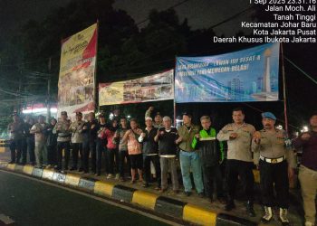 Patroli Bersama Elemen Masyarakat, Antisipasi Guantibmas dan Jaga Jakarta Kondusif di Wilkum Polsek Johar Baru