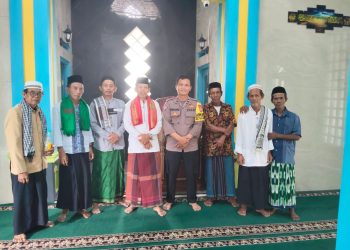 Safari Jum’at Bhabinkamtibmas Desa Medalkrisna: Memperkuat Sinergi dan Kesadaran Masyarakat di Masjid Al Falah